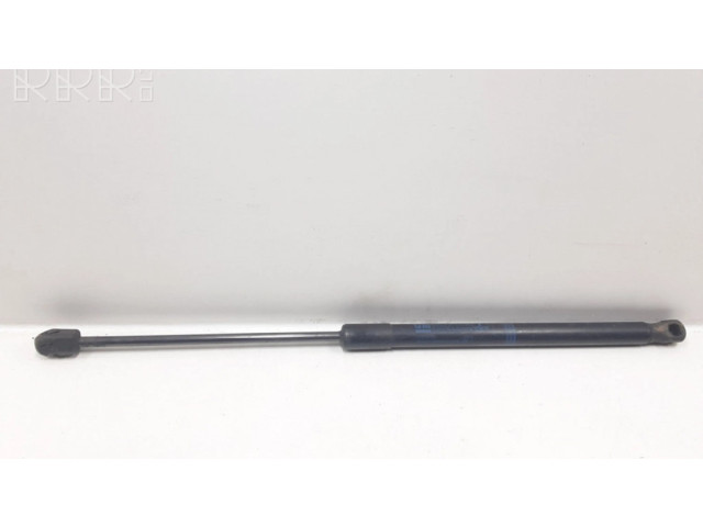 Амортизатор капота двигателя