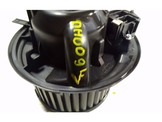 Вентилятор печки 1K1820015L, 3C0907521F Volkswagen Caddy