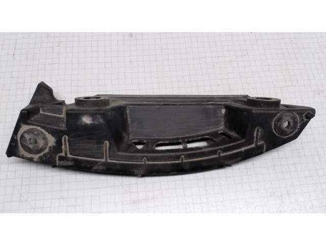 Задний держатель бампера