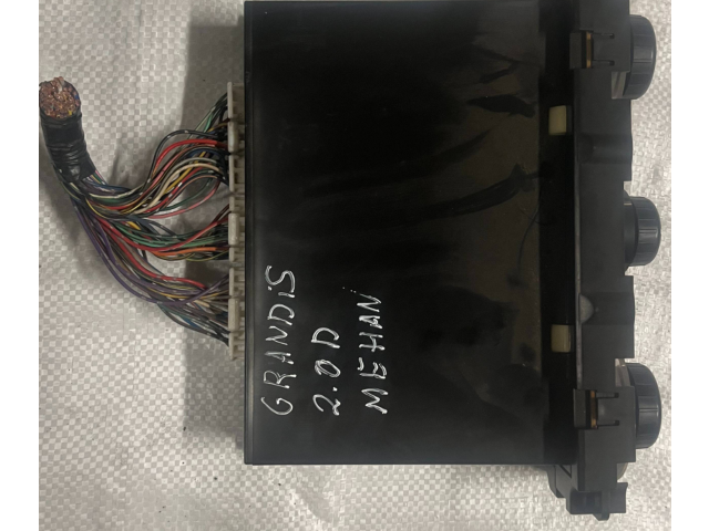 Блок управления климат-контролем 7820A071, CAA502A050F Mitsubishi Grandis