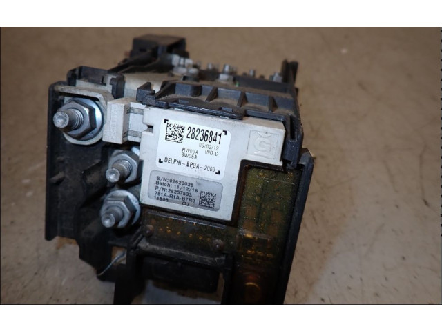 Pojistková skříňka 9807028580 Peugeot 3008 2013