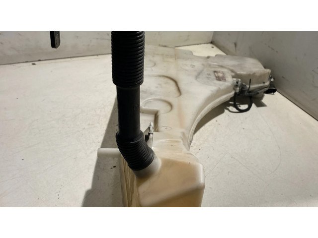 Бачок оконной жидкости