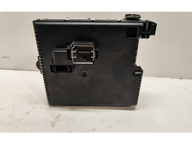 Блок предохранителей 30728512, 00006299350   Volvo XC90    