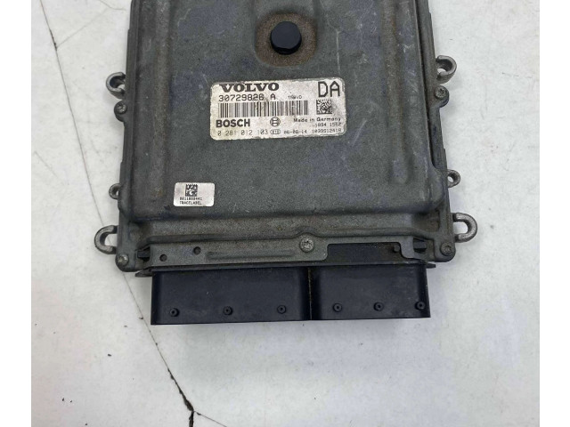 Блок управления двигателя 30729826, 1039S12418 Volvo V70