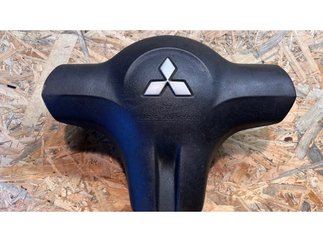 Подушка безопасности водителя 7030A146 Mitsubishi Lancer