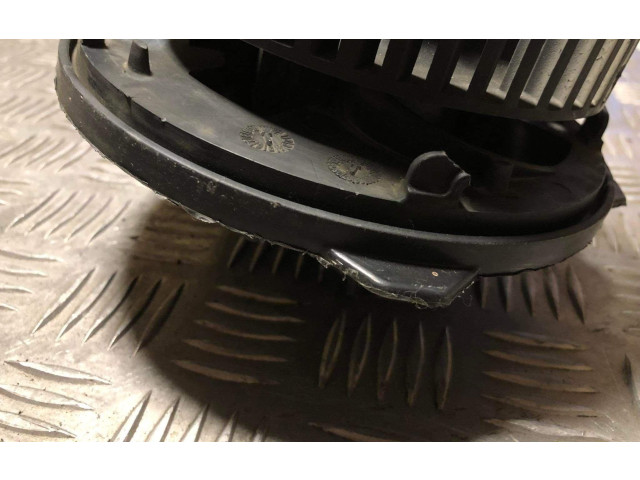 Вентилятор печки Citroen C5 2005 - 2008 года