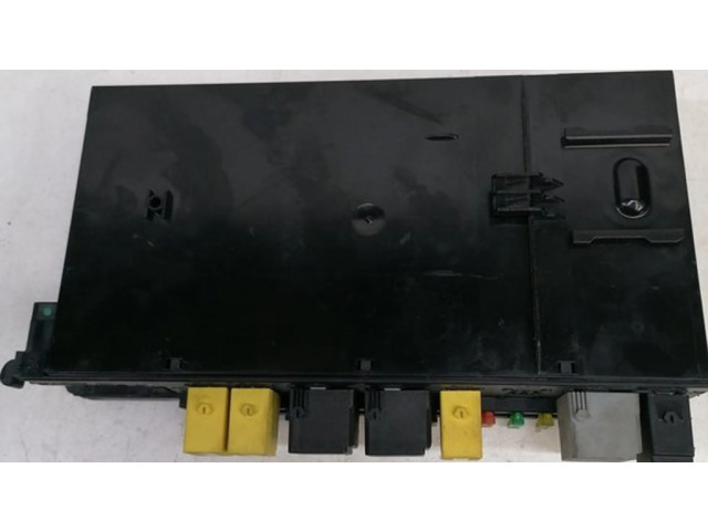 Блок предохранителей 2115452201, 5DK00804760   Mercedes-Benz E W211    