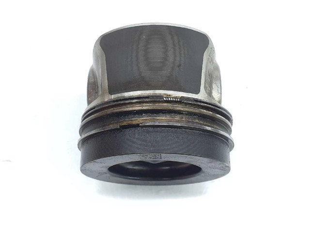 Поршень с шатуном 03L107065J, 03L107065J Volkswagen Golf VI