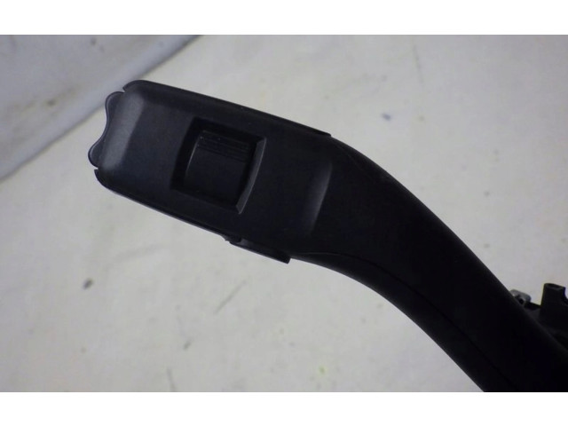 Ручка стеклоочистителей Audi A3 S3 8P