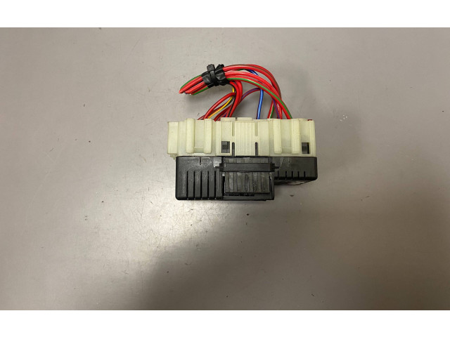 Блок предохранителей 6G9T14C507 Volvo S60