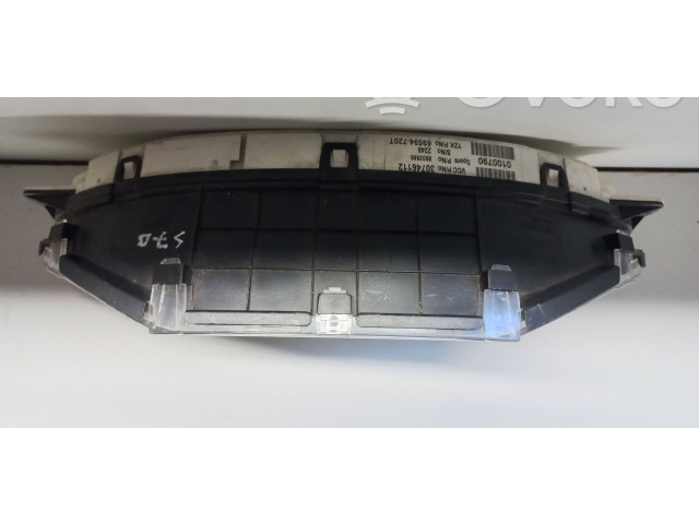 Панель приборов 30746112, 8602886 Volvo V70