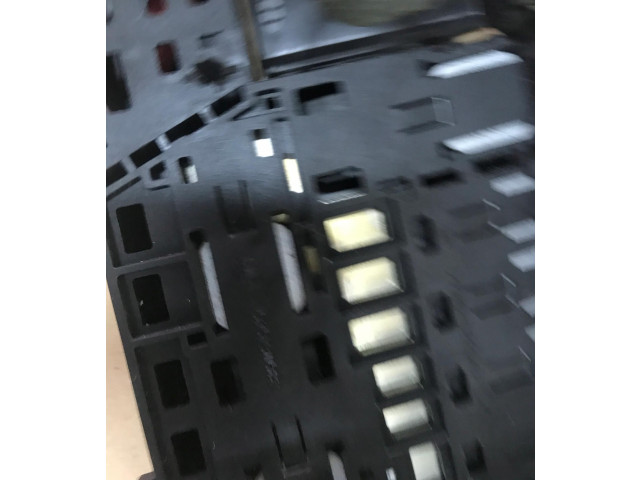 Блок предохранителей     Opel Meriva B    