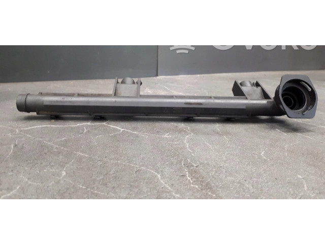 Топливная рампа 7700870914 Renault Clio II