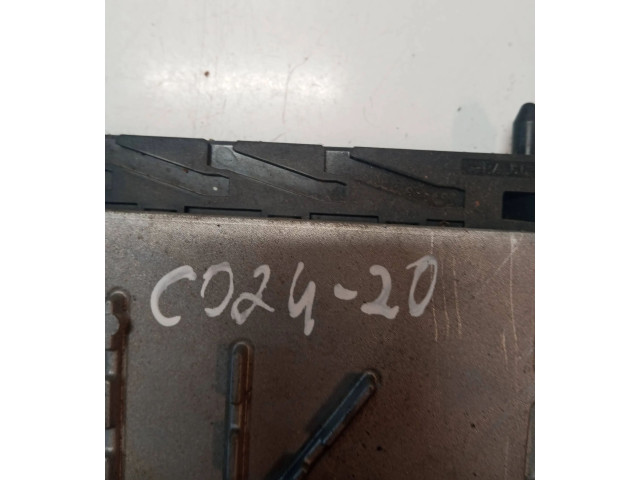 Блок управления двигателя 08670169   Volvo XC90