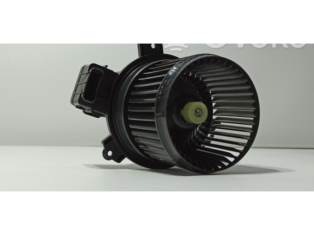 Вентилятор печки Suzuki Ignis