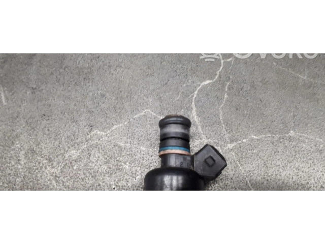 Форсунка 17102727    Chevrolet Beretta   