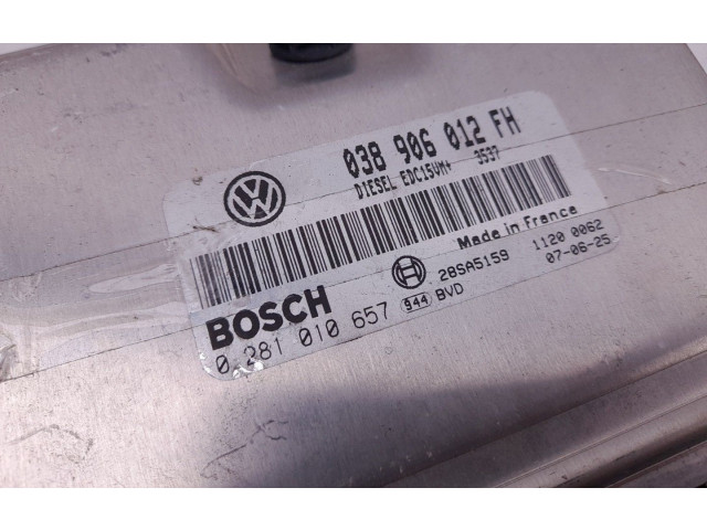 Блок управления двигателя 038906012FH, 0281010657 Volkswagen New Beetle