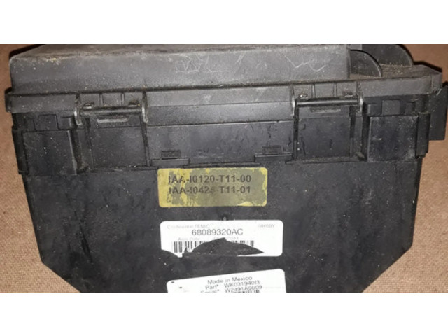 Блок предохранителей  68089320AC   Jeep Grand Cherokee    
