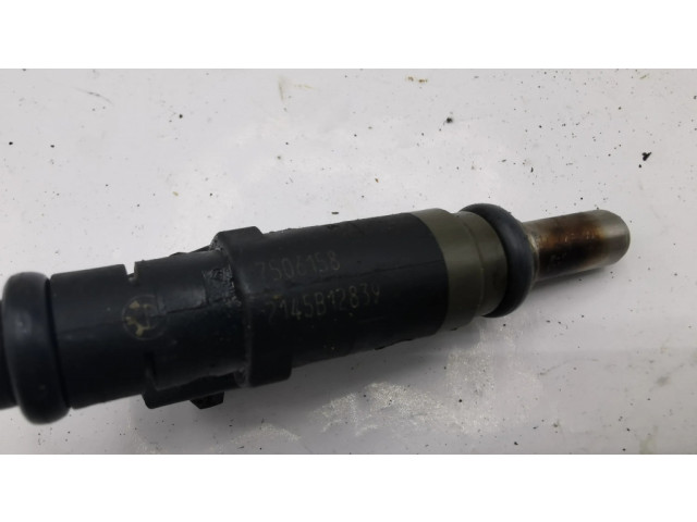 Vstřikovač 7506158, 2145B12839   BMW 3 E46  pro benzínový motor 2.0  