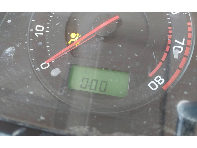 Панель приборов 3U0920811C Skoda Superb B5 (3U)