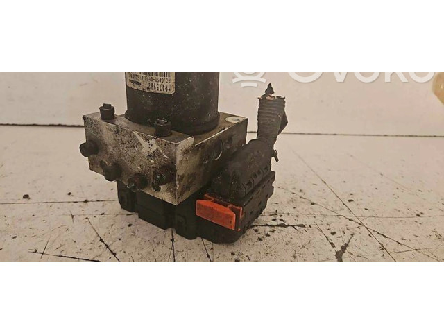 Блок АБС MR475992, 045001794 Mitsubishi Space Wagon 1999 - 2004 года