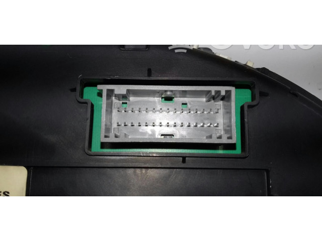 Přístrojová deska Renault Megane II 2004 8200399700