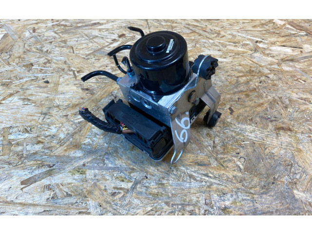 Блок АБС    BMW  X3 F25  2010 - 2017 года