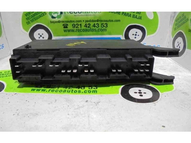 Pojistková skříňka 2025420232, 352824 Mercedes-Benz C W202 1996