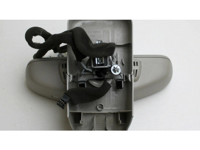 Зеркало заднего вида (в салоне)