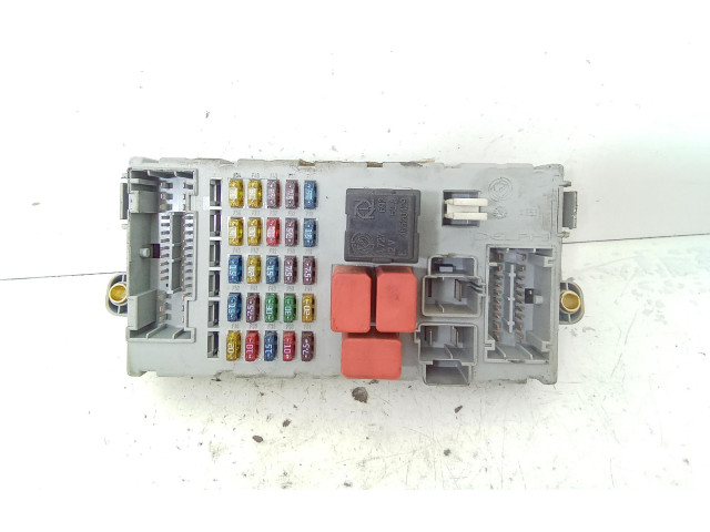 Блок предохранителей 51732919, 188B2000 Fiat Idea