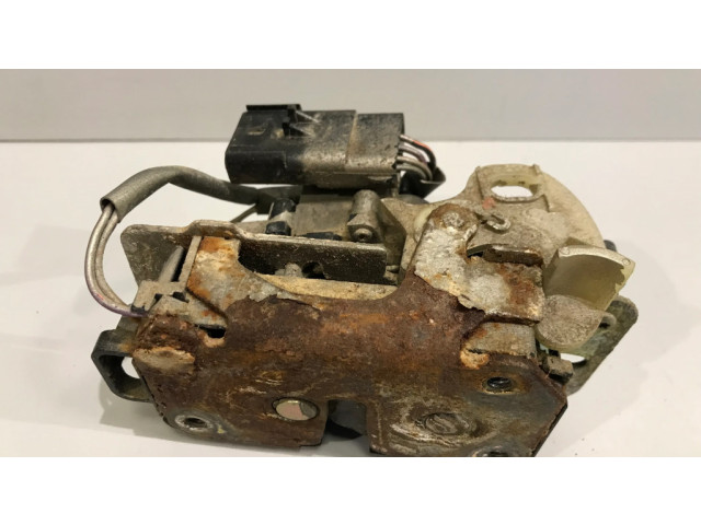 Zámek zadních dveří 678AA Chrysler Pacifica 2004