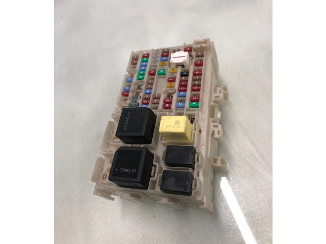 Pojistková skříňka 243802061r Renault Megane E-Tech 2023