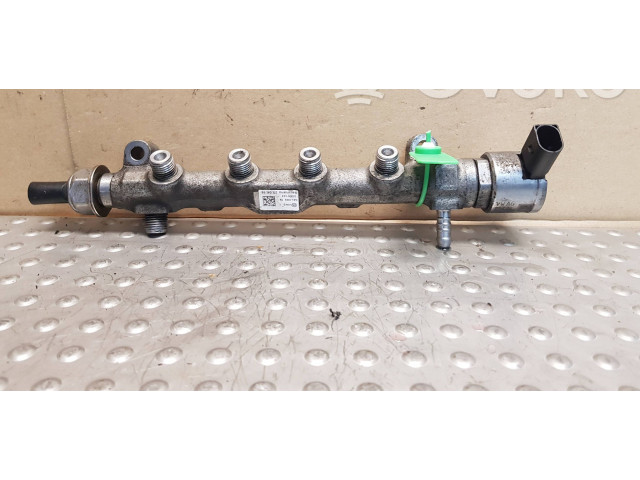 Топливная рампа 04L089G, 04L130764C Audi Q3 8U