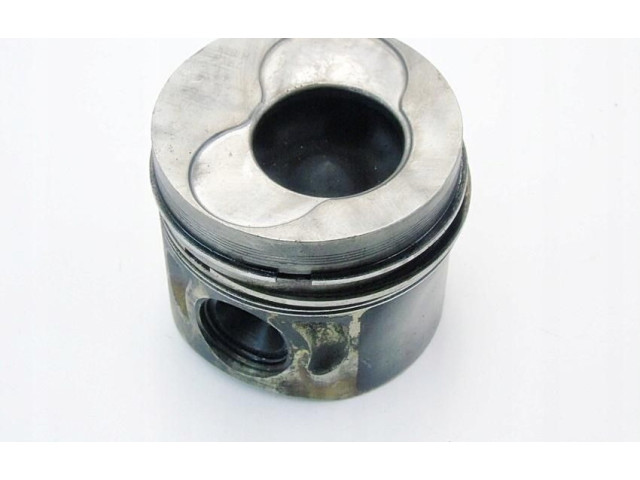 Píst Volkswagen Multivan T5