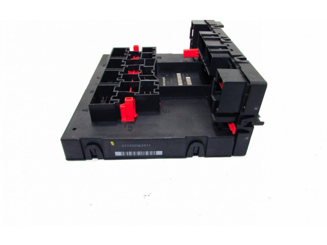 Блок предохранителей 1K0937049AA Volkswagen Caddy