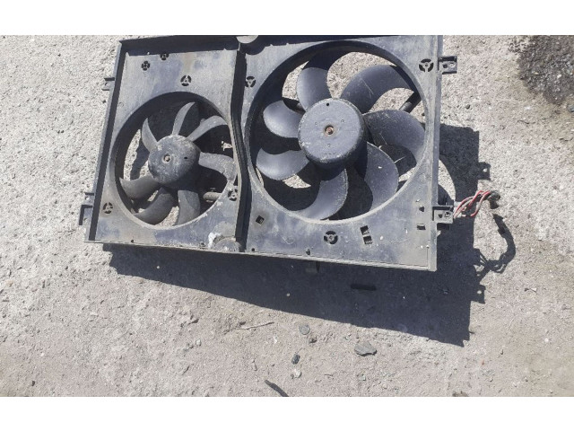 Вентилятор радиатора     1J0121207M    Audi TT Mk1 