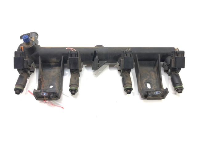 Vstřikovací lišta Peugeot 301