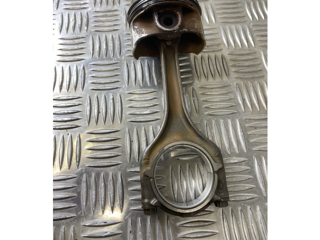 Píst 05EAB Volkswagen Tiguan