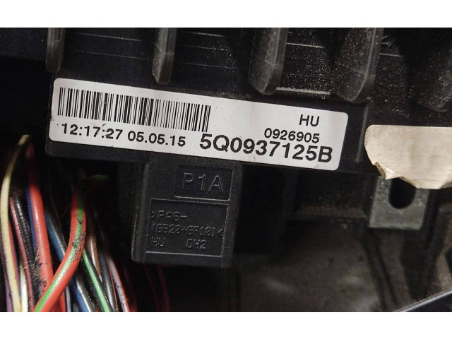 Блок предохранителей 5Q0937125B, 5Q0907361B Skoda Octavia Mk3 (5E)