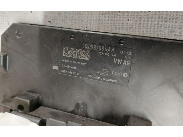 Блок комфорта 5Q0937084AA   Skoda Octavia Mk3 (5E)   