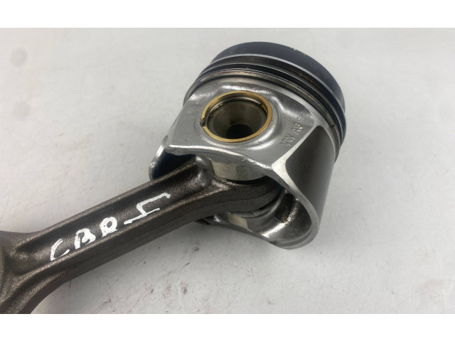 Поршень с шатуном 04LA, 011A Volkswagen Golf VII