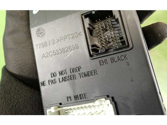 Pojistková skříňka 8201068830 Renault Thalia II 2011