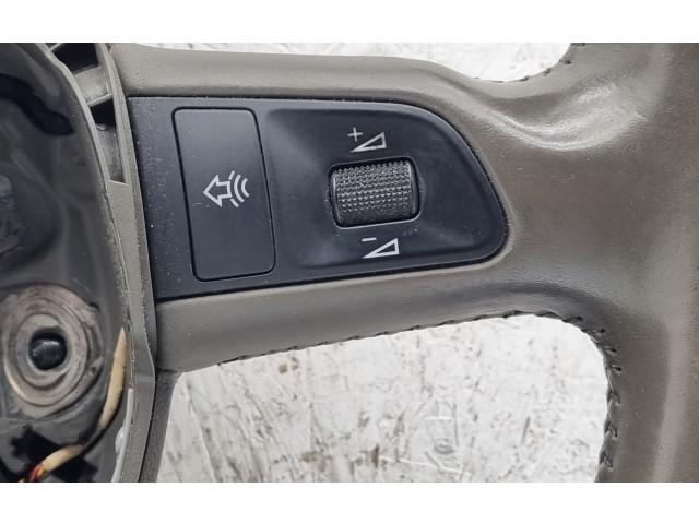 Volant Audi Q7 4L 2008 4F0124