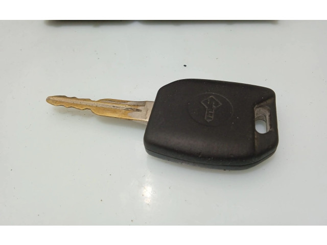 Блок управления двигателя 1860A653, 0281012617 Mitsubishi Grandis