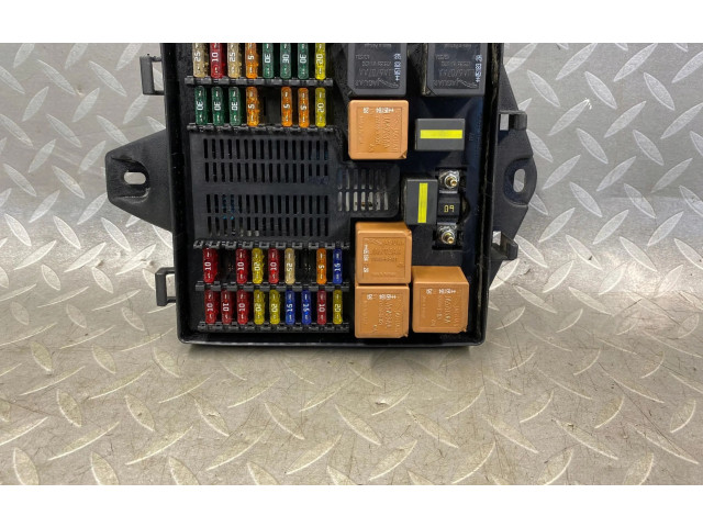 Pojistková skříňka Aston Martin DB9 2009