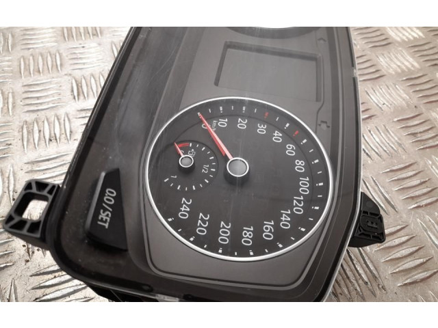 Přístrojová deska Volkswagen Transporter - Caravelle T6 2017 7E0920870S, B2251