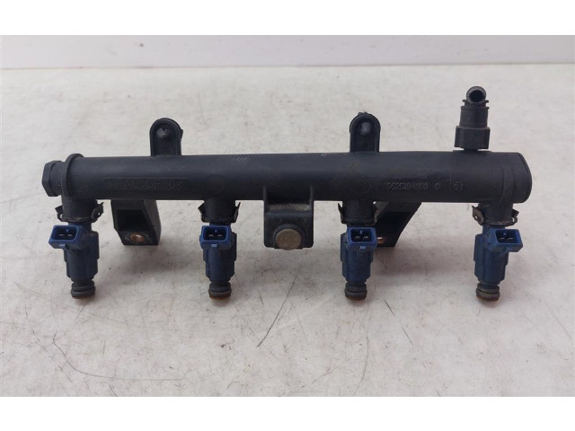 Топливная рампа 9625194080D Citroen Xsara Picasso