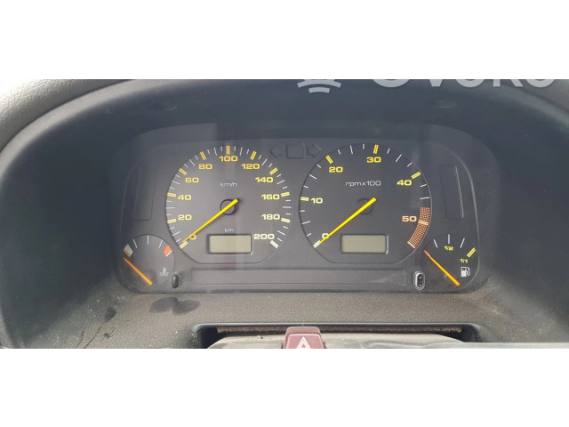 Панель приборов    Seat Inca (6k)       