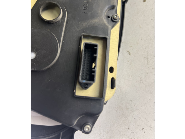 Панель приборов 216774992, 8200377730   Dacia Logan I       