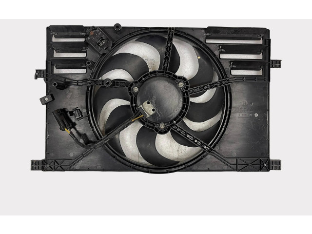 Электрический вентилятор радиаторов    52121670, 52069710   Jeep Renegade